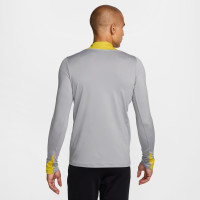 Nike Liverpool Strike Survêtement 1/4-Zip 2024-2025 Gris Gris Foncé Jaune Rouge