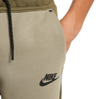 Nike Tech Fleece Sportswear Pantalon de Jogging Enfants Vert Olive Gris Noir