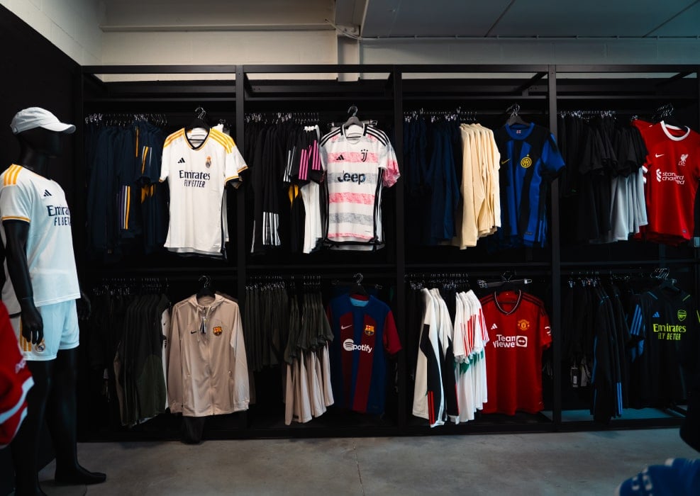 Voetbalshop.be Genk Winkel Interieur 3